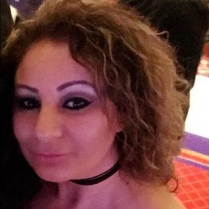 Meet your Posher, Elaine